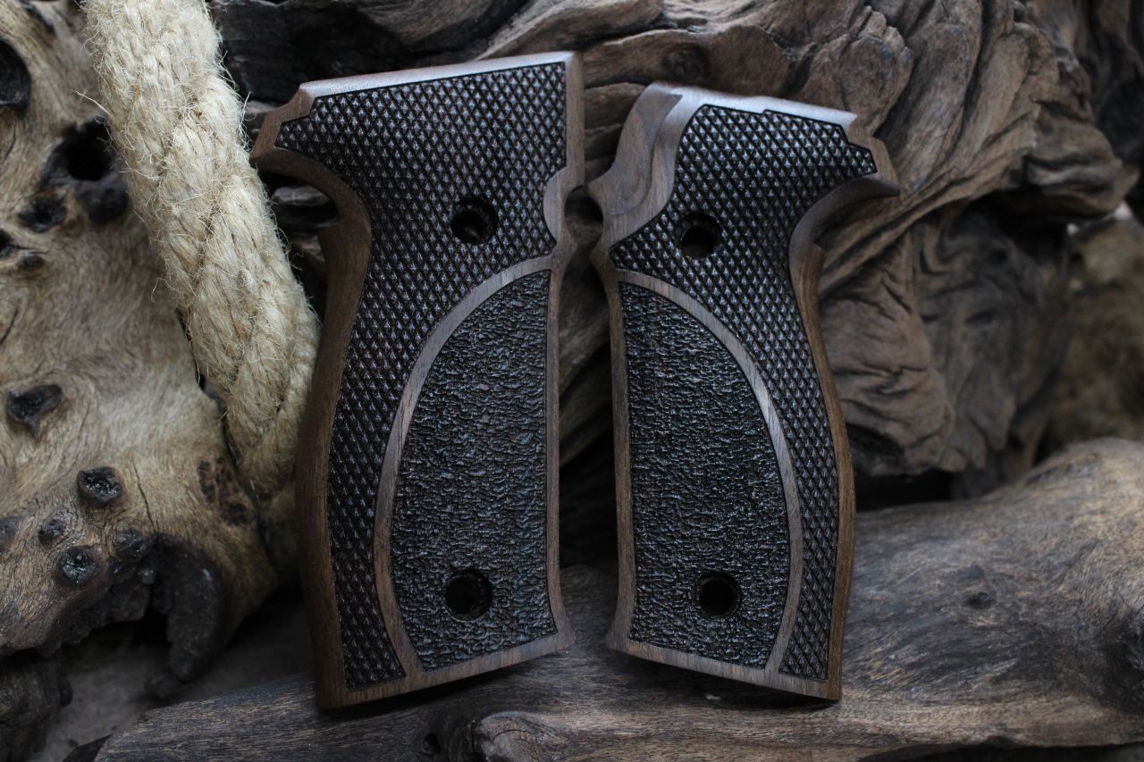 Sigsauer P226 226's Elite  Handgun Walnut Grips
