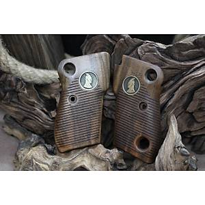 Beretta M1951 Handgun Walnut Grips