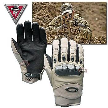 Oakley Assault Tactical Pilot Glove - Desert Tan