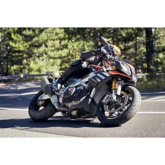 180/55ZR17 Pirelli Diablo Rosso IV Corsa Lastik Fiyat�