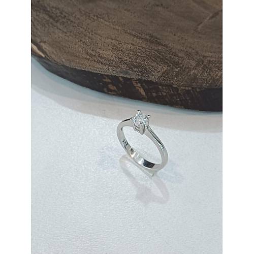 Tek Ta� Y�z�k 925 Ayar G�m�� Tek Ta�l� Bayan Y�z�k YZK-426