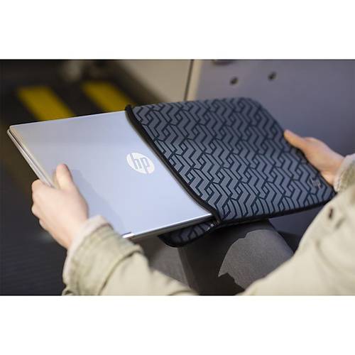HP 15.6