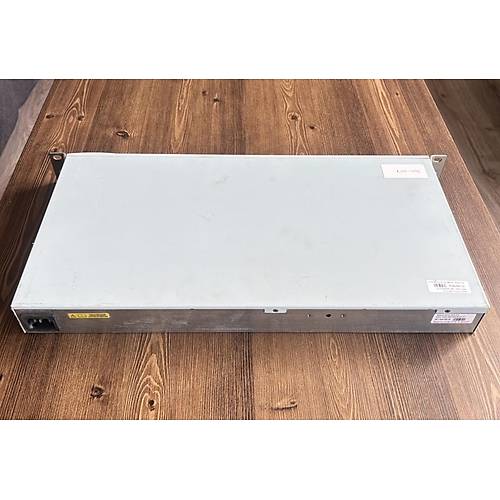 3Com 48 Port 10/100  Baseline Switch 2250 Plus Y�netilebilir Switch 2 SFP Slots