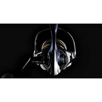 SHIMANO STELLA SW 8000PG-C 4.9:1 TUR 13S-ARB+1BB 24 KG DRAG 94 CM SARIM