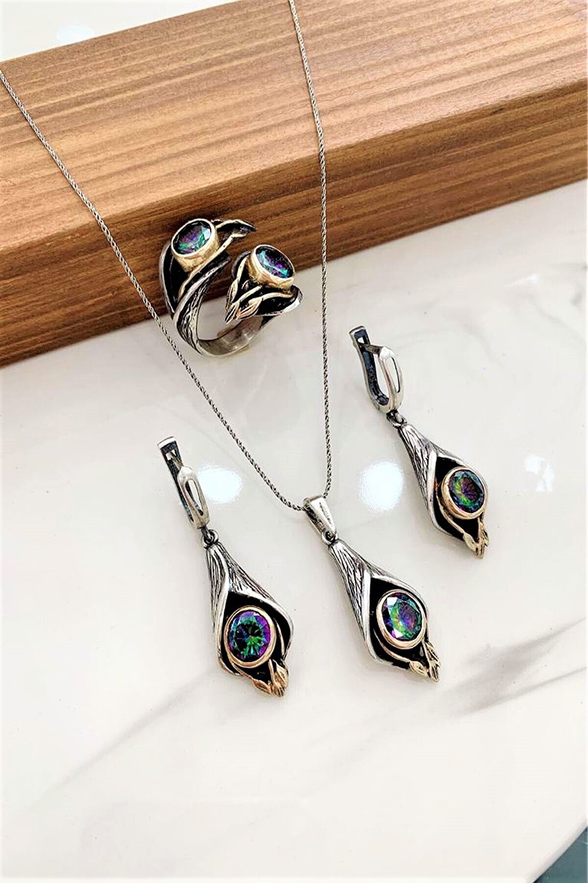 925 Ayar Gümüş Mistik Topaz Taşlı Otantik Set Dgn21510