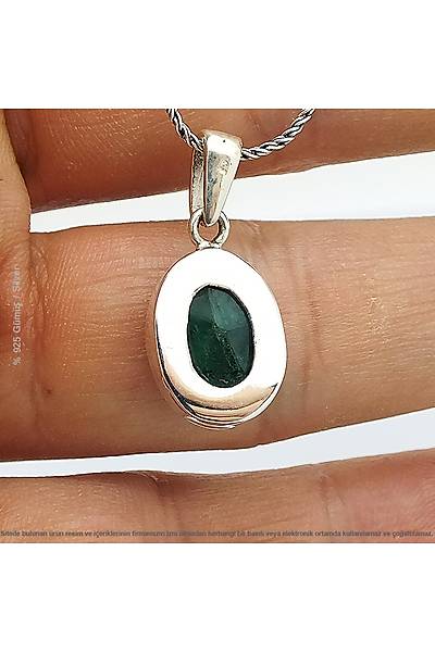 925 Ayar G�m�� Do�al Z�mr�t Ta�l� Bayan Kolye Stok Kodu:20173706