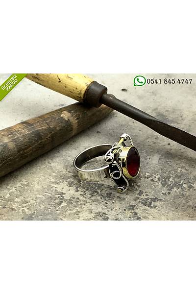 925 Ayar K�k Yakut Ta�l� G�m�� El D�vmesi Otantik Bayan Y�z�k Stok Kodu:2018945