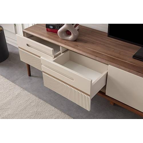 Nirvana Yemek Odas� Tak�m�