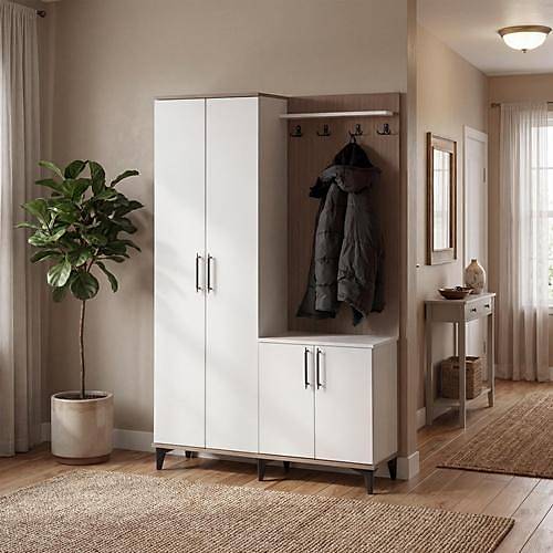 Solo 4 l� Vestiyer