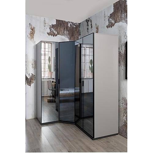 Corner Gen� Odas� Tak�m�