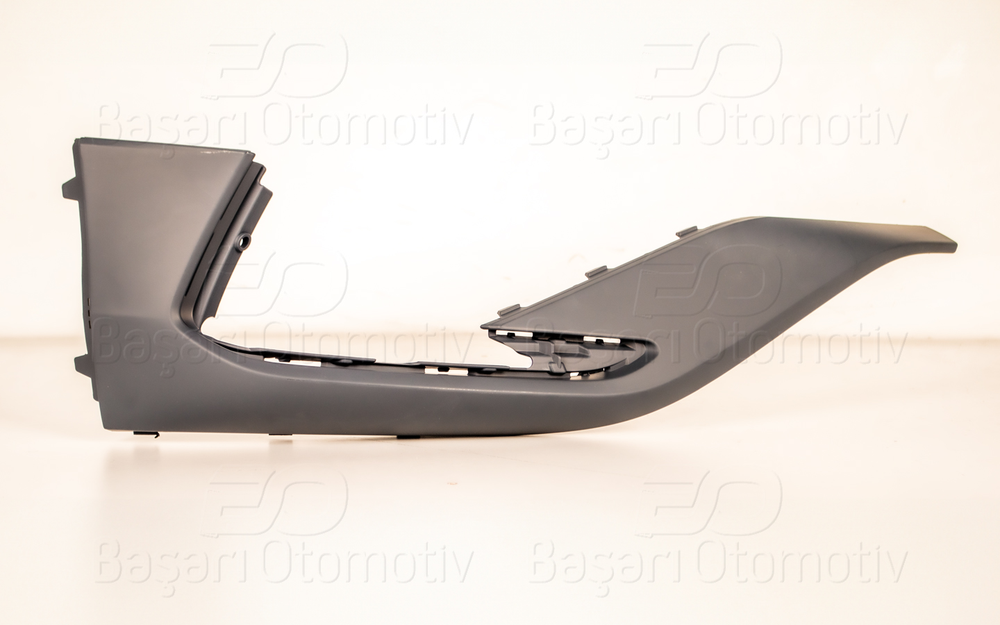 VOLKSWAGEN TİGUAN 2021-> ÖN TAMPON ALT KAPLAMA SAĞ R-LINE