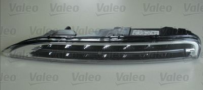  PORSCHE CAYENNE 2011-2014 GÜNDÜZ SEYİR IŞIGI LED Lİ SAĞ TARAF ORJİNEL