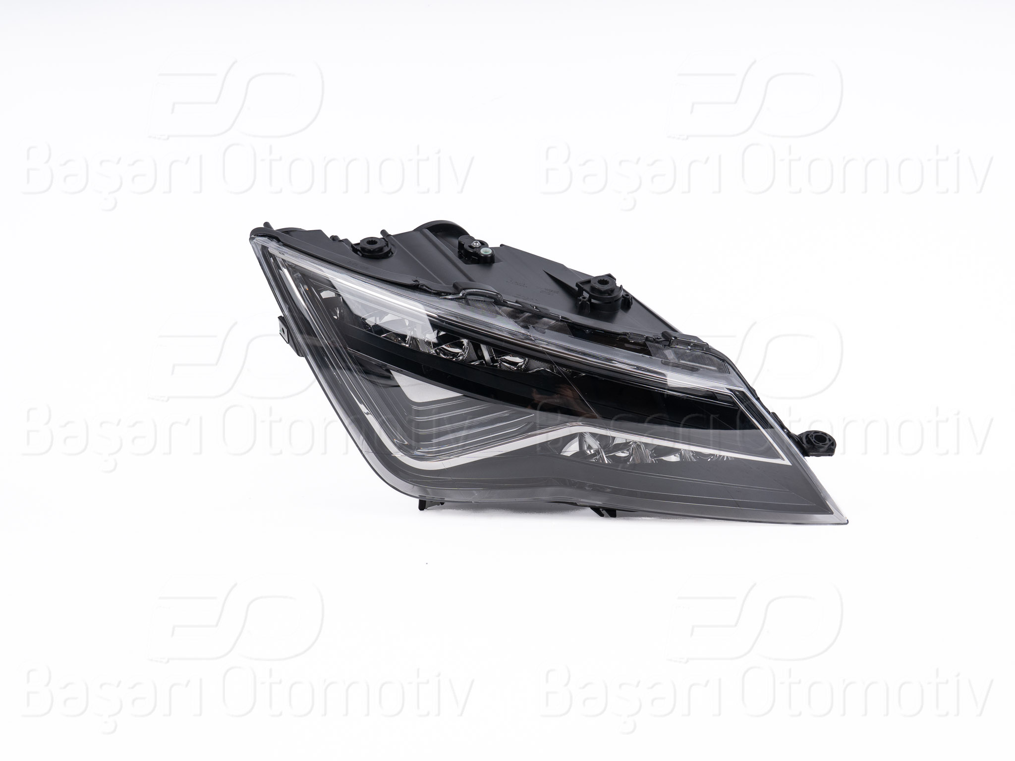 SEAT LEON 2017-2020 SAĞ FAR LED Lİ WİSCO MARKA