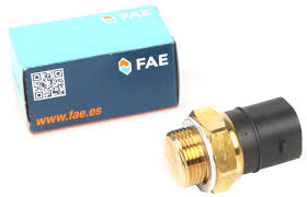 POLO HB 1996-2000 - POLO CLASSİC 1996-2003 - GOLF 3 - VENTO 1992-1997 FAN MÜŞÜRÜ 3 FİŞLİ FAE MARKA