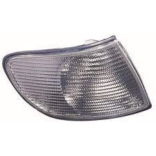 AUDİ A6 1994-1997 ÖN SİNYAL LAMBASI SAĞ TARAF FÜME DEPO MARKA