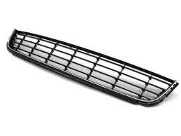 VOLKSWAGEN GOLF 6 2009-2012 ÖN TAMPON ORTA IZGARASI KROM NİKLAJLI TİP