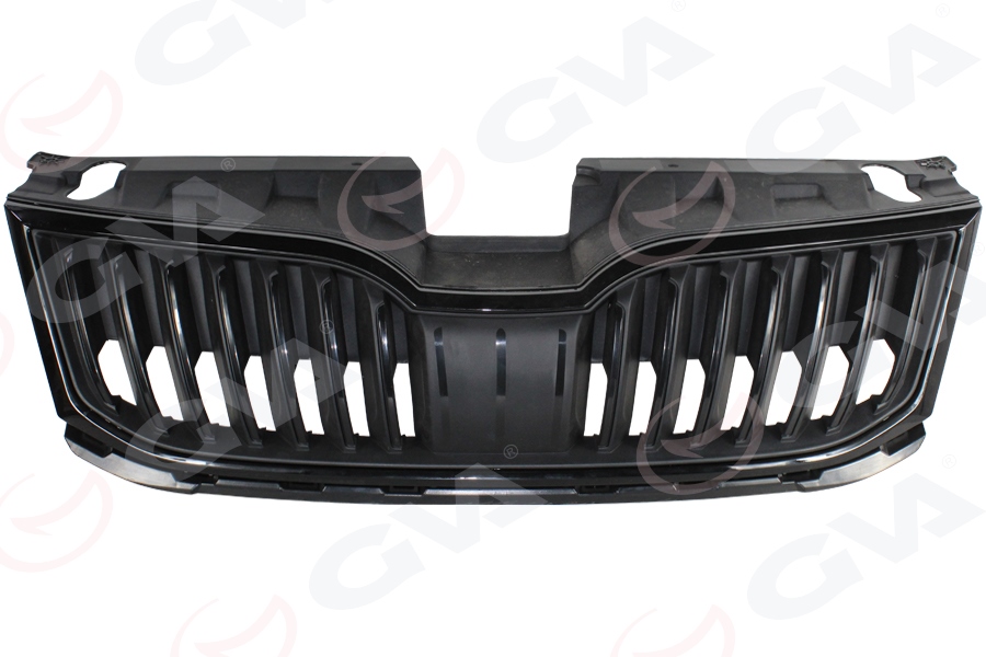 SKODA OCTAVİA 2018-2021 ÖN PANJUR VE UST PLASTIK KOMPLE SİYAH CERCEVELI PARLAK SIYAH
