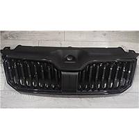 SKODA SUPER B 2015-2020 N PANJUR PARLAK SIYAH CERCEVELI PARLAK SIYAH CIZGILI UST PLASTIK ILE BIRLIKTE