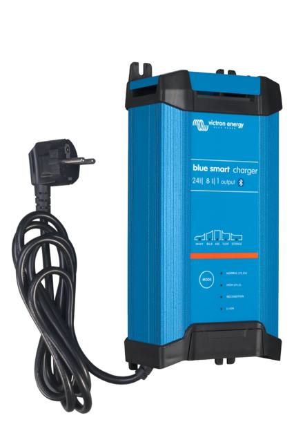 BLUE SMART IP22 CHARGER 12V/30A(1)