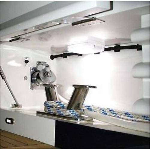 Hella Marine Duraled tavan lambas�