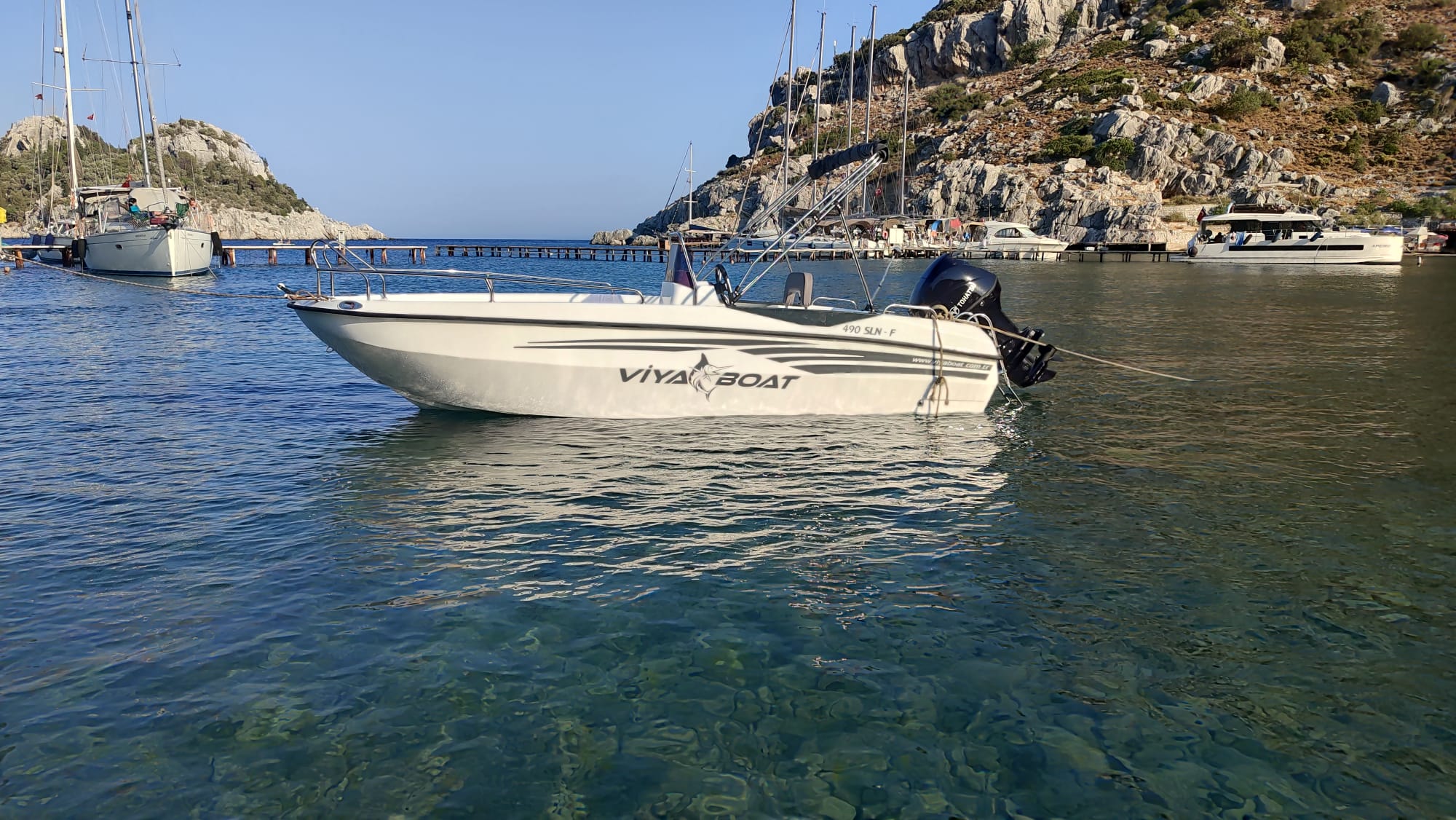 VİYABOAT TEODORA  490 SLN-F KONSOLLU STANDART AKSESUARLI - MOTORSUZ