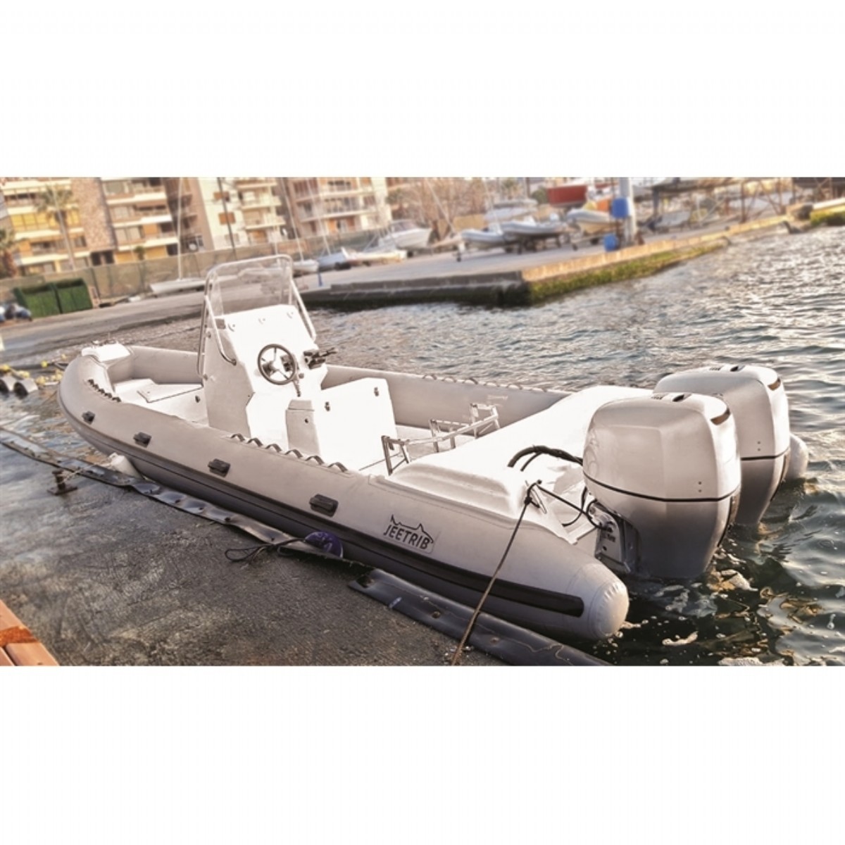 JEETRIB JR-F-795 AÇIK GÜVERTE FİBER TABANLI ŞİŞME BOT