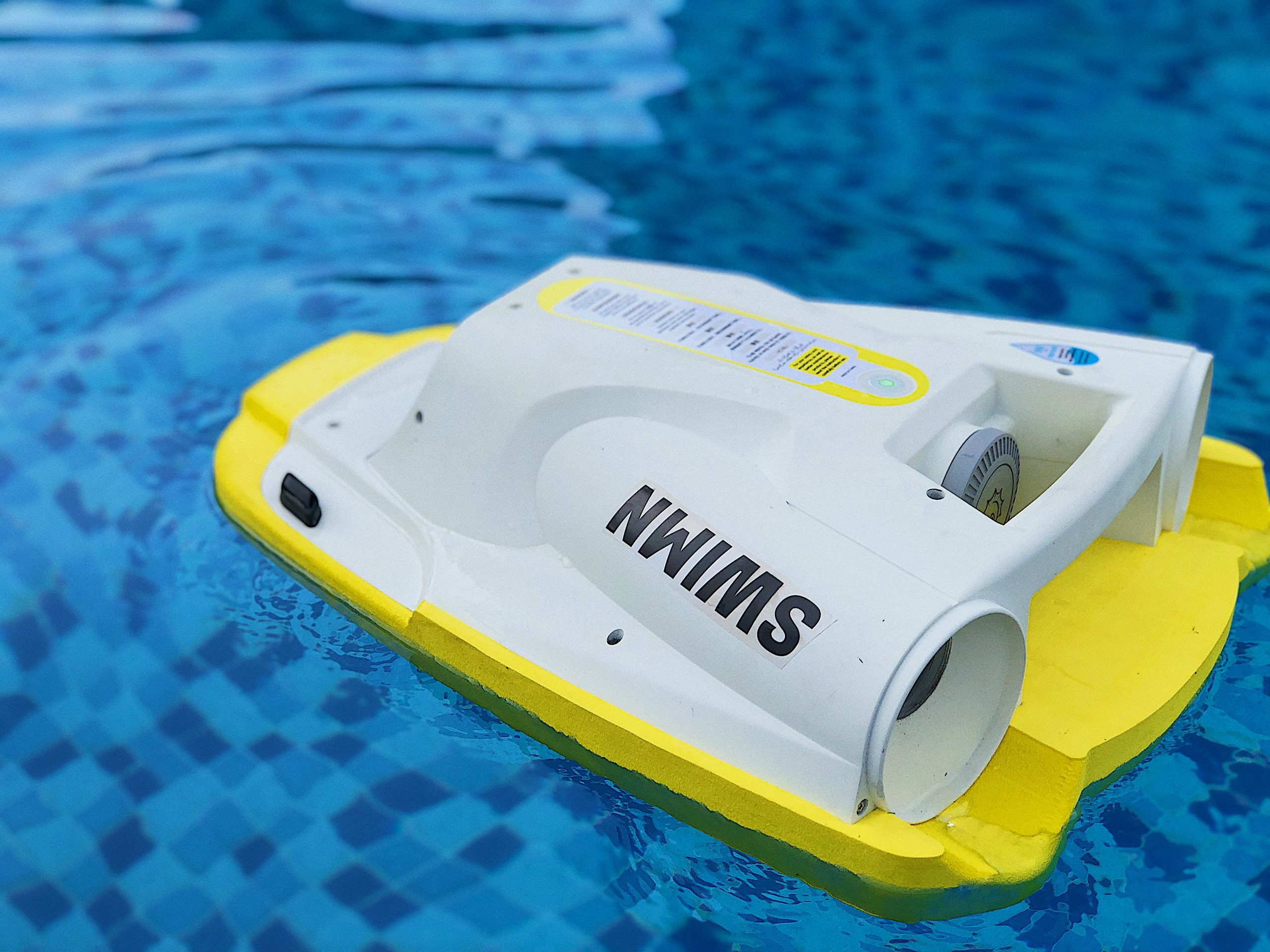 Водный скутер Swimn s1 Yellow (Swimn-s1). Доска для плавания с мотором. Штука для плавания с мотором. Доска для плавания с моторчиком.