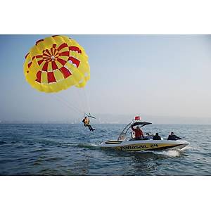 PARASAILING 24
