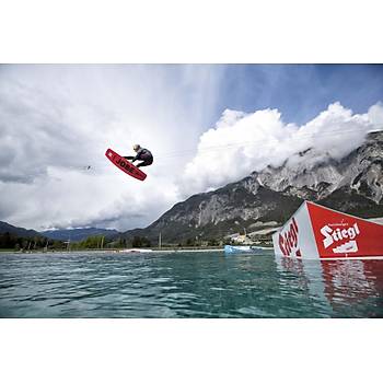 JOBE BREACH WAKEBOARD 143 & NITRO BINDINGS