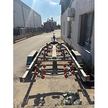 TNT 7.30 MT ��FT AKS FRENL� 3000 KG KAPAS�TEL� AL�M�NYUM R�MORK