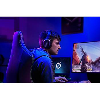 Razer Barracuda Pro - Hibrit ANC RZ04-03780100-R3M1 Kablosuz Oyuncu Kulakl�k