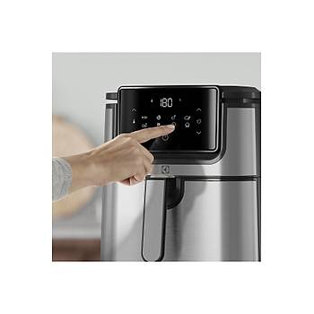 Electrolux Explore 6 E6AF1-4ST Airfryer 8 Programl� LCD Ekranl� 4.5 L Sepet Kapasiteli S�cak Hava Frit�z�