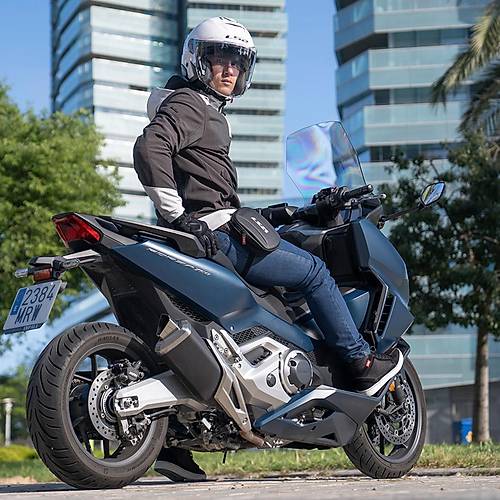 LS2 Shield 2.5L Bacak �antas� (2.5 Litre)