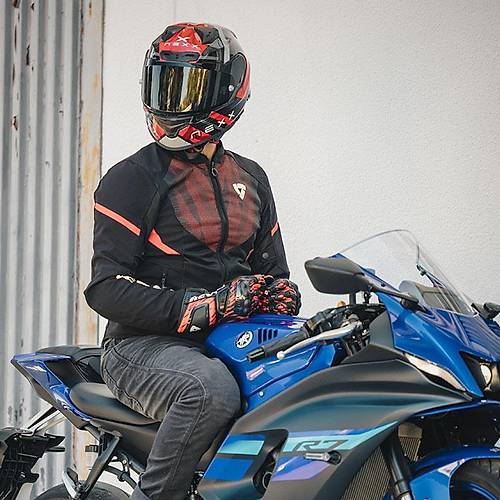 Nexx X.R3R Sw�rl Karbon K�rm�z� Kapal� Motosiklet Kask�