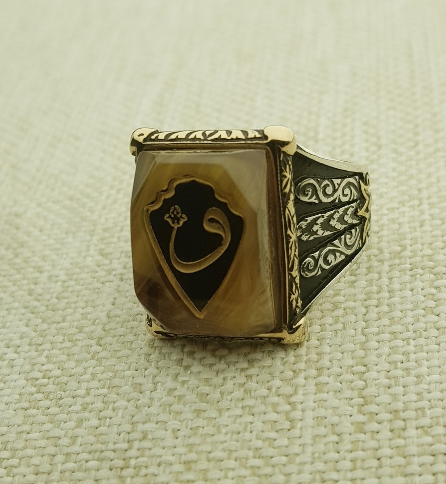 Kehribar Vav Harfi Gümüş Erkek Yüzük