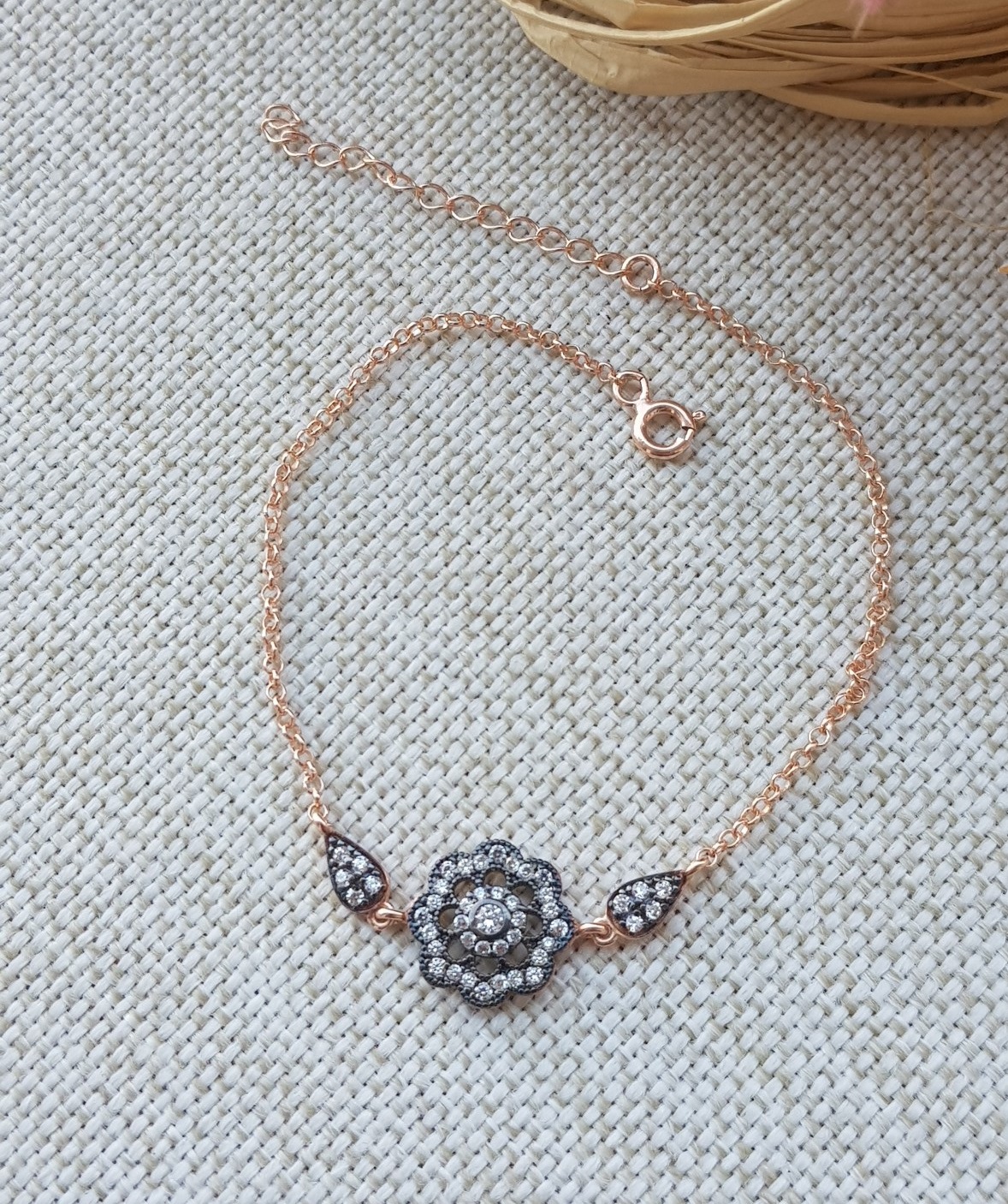 Elmas Model Gümüş Bileklik