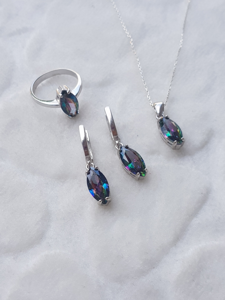Mistik Topaz Taşlı Gümüş Set