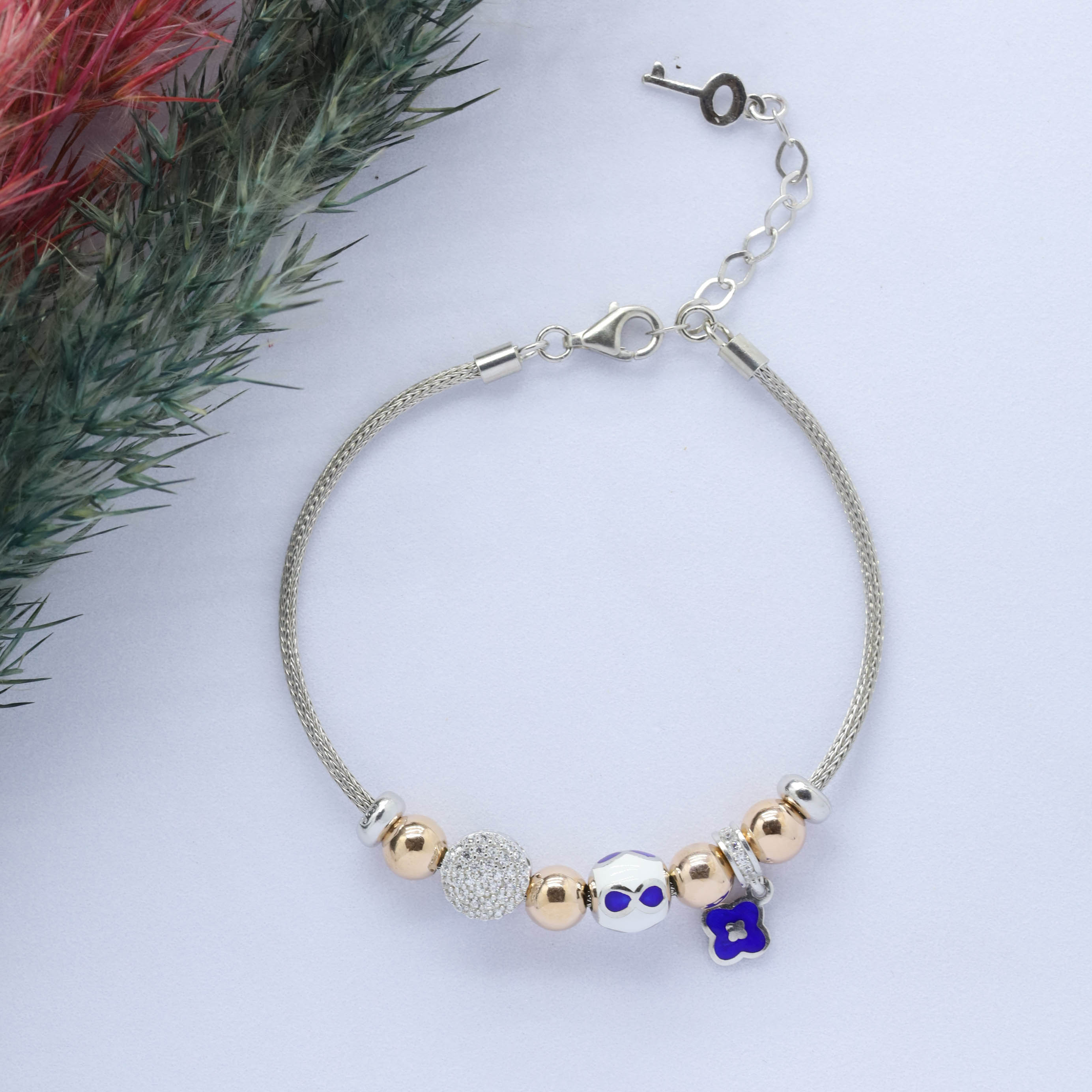 Sonsuzluk- Yonca (Infinity-Clever) Figürlü 925 Ayar Gümüş Charm Bileklik