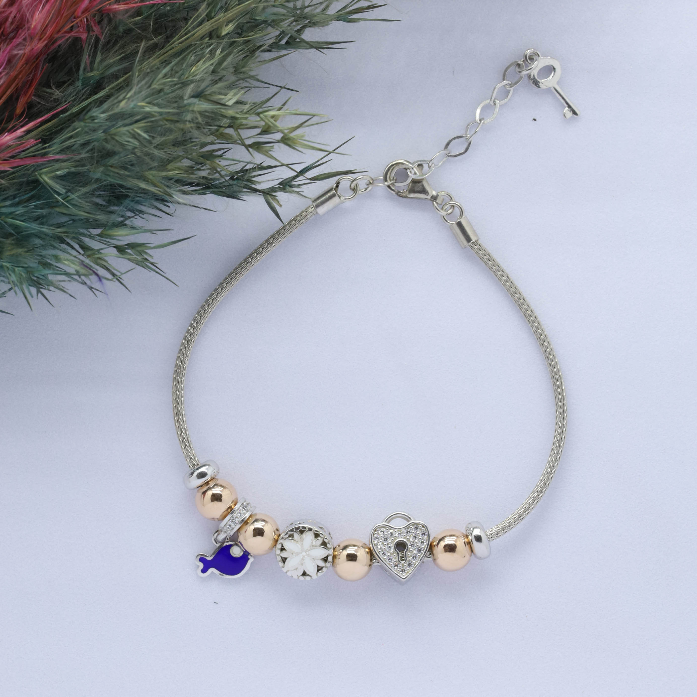 Kalp- Balık (Heart-Fish) Figürlü 925 Ayar Gümüş Charm Bileklik
