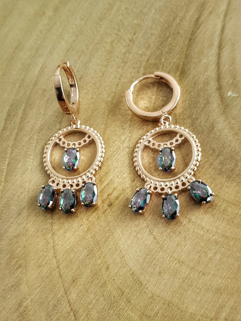 Mistik Topaz Taşlı Gümüş Küpe