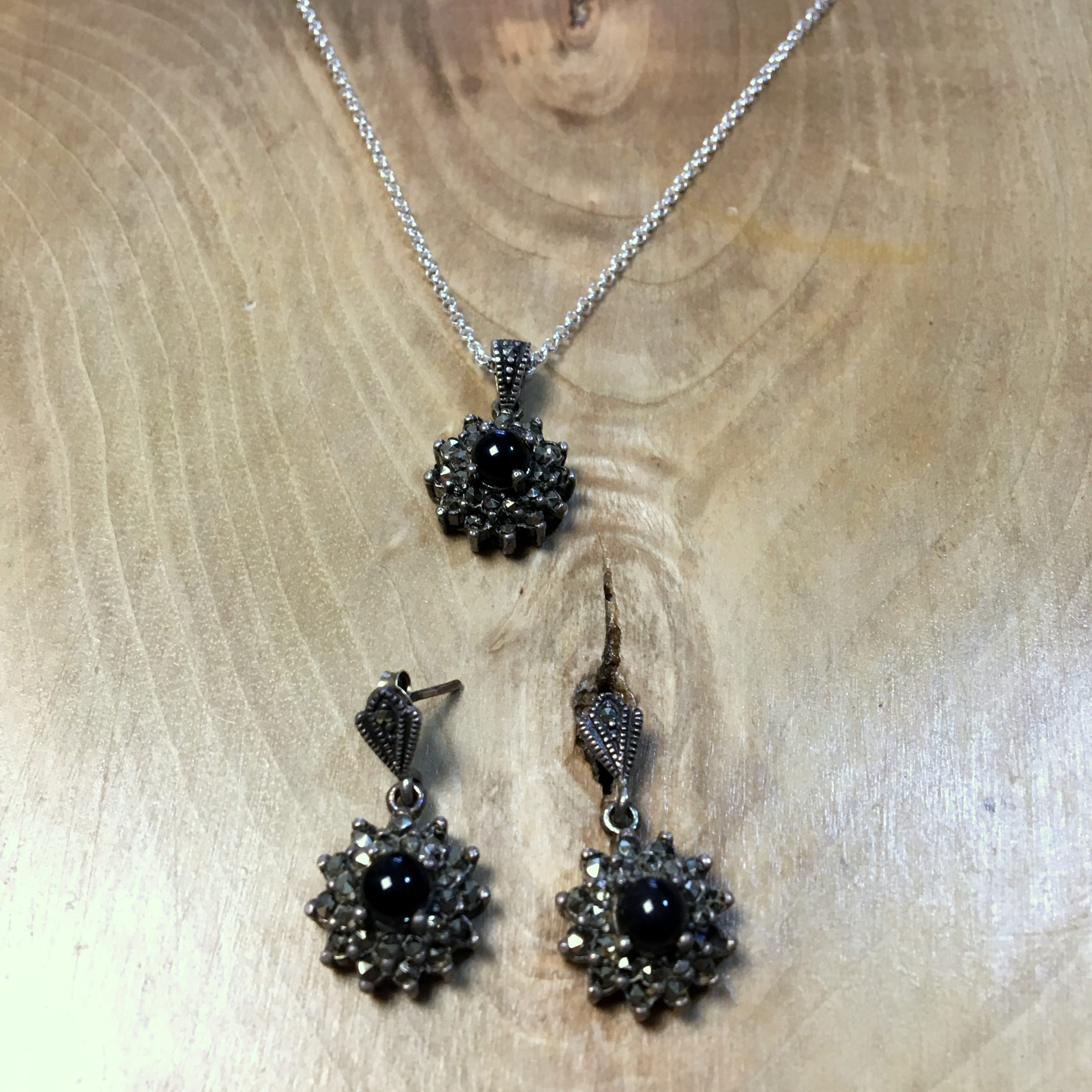 Markazit Taşlı Gümüş Set