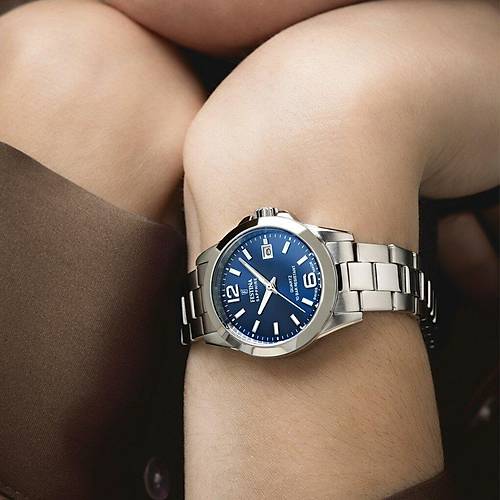 FESTINA SWISS F20049/5 KADIN KOL SAAT�