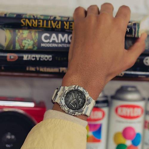 CASIO GA-2100CM-5ADR ERKEK KOL SAAT�