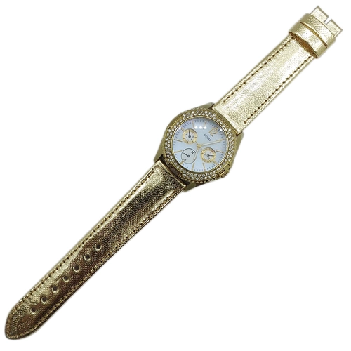 Guess - I11528L2 Hakiki Deri Saat Kay zel El Yapm retim (Saatinizi Gndermeniz Gerekli)