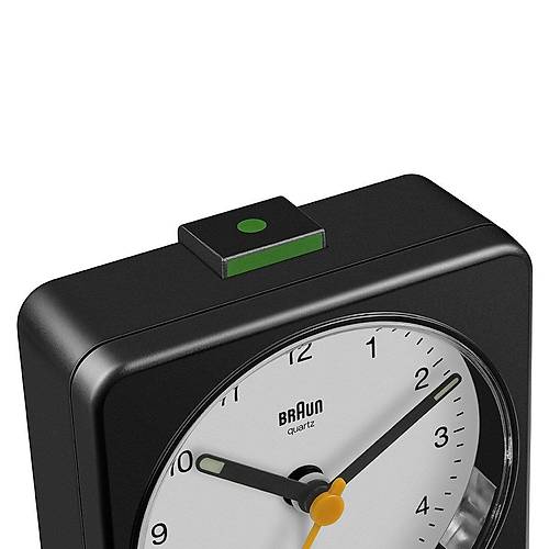 BRAUN BC03BW S�YAH-BEYAZ KLAS�K SEYAHAT ANALOG ALARMLI MASA SAAT�