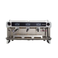 La Cimbali M40 DT/3 Tam Otomatik Espresso Kahve Makinesi