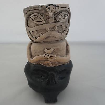 Siyah Tiki Bardak