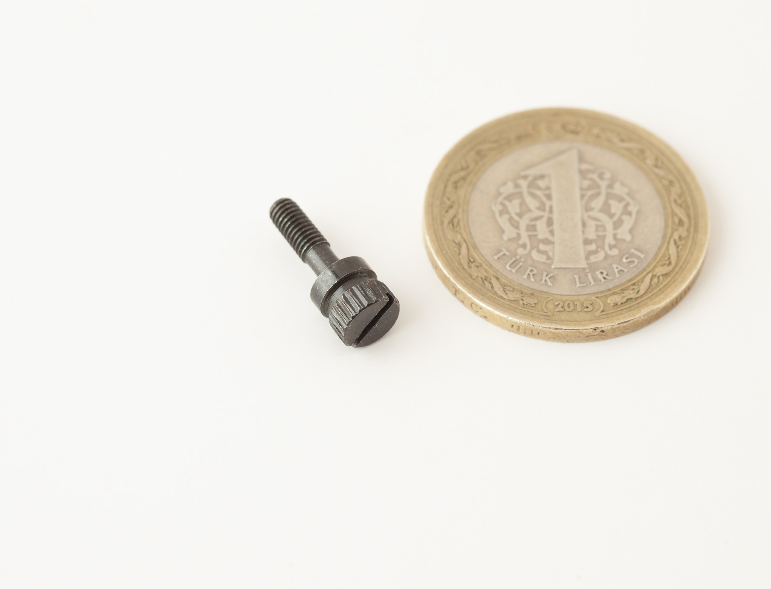 M3x10mm Yarım Tırtıllı Oluklu Düz Başlı Çelik Civata (5'li Paket)