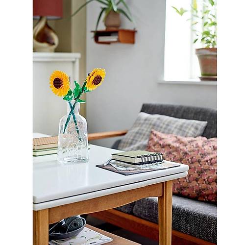 40524 LEGO� iconic Botanical Collection Ay�i�e�i 191 par�a +8 ya�