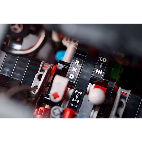 42177 Lego Technic Mercedes-Benz G 500 PROFESSIONAL Line 2891 par�a +18 ya�